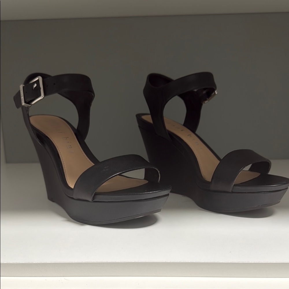 Gianni Bini Black Telmma Wedge Sandals